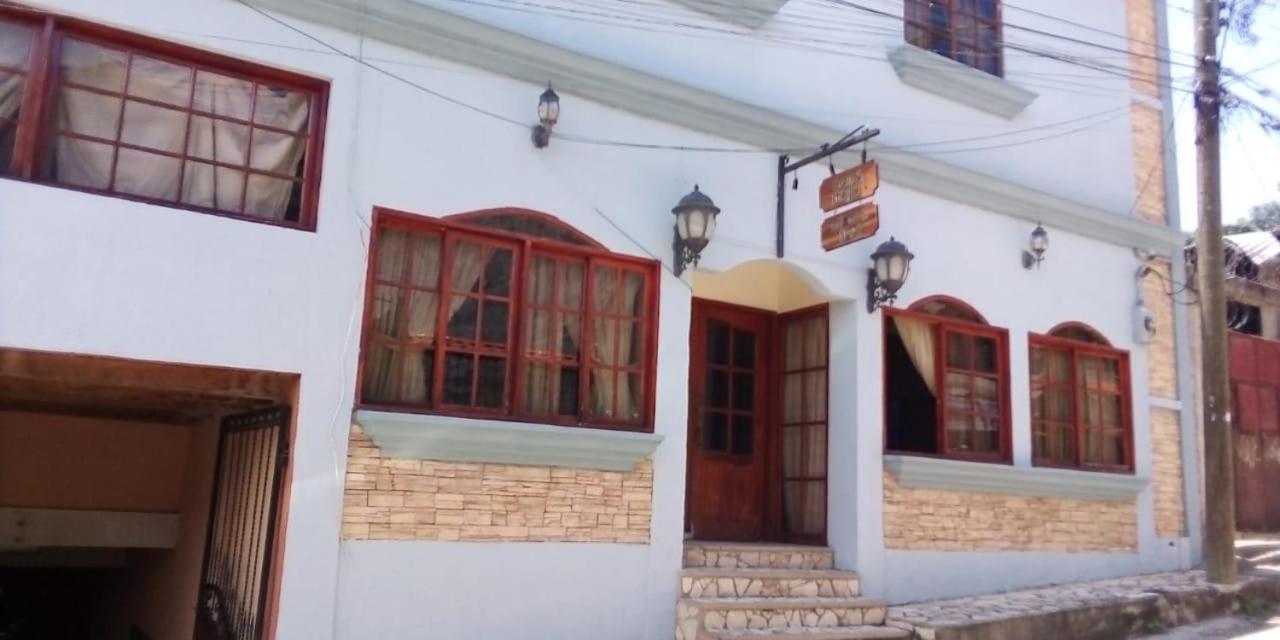 Hotel Cuna Maya B Y B Copan Exterior photo