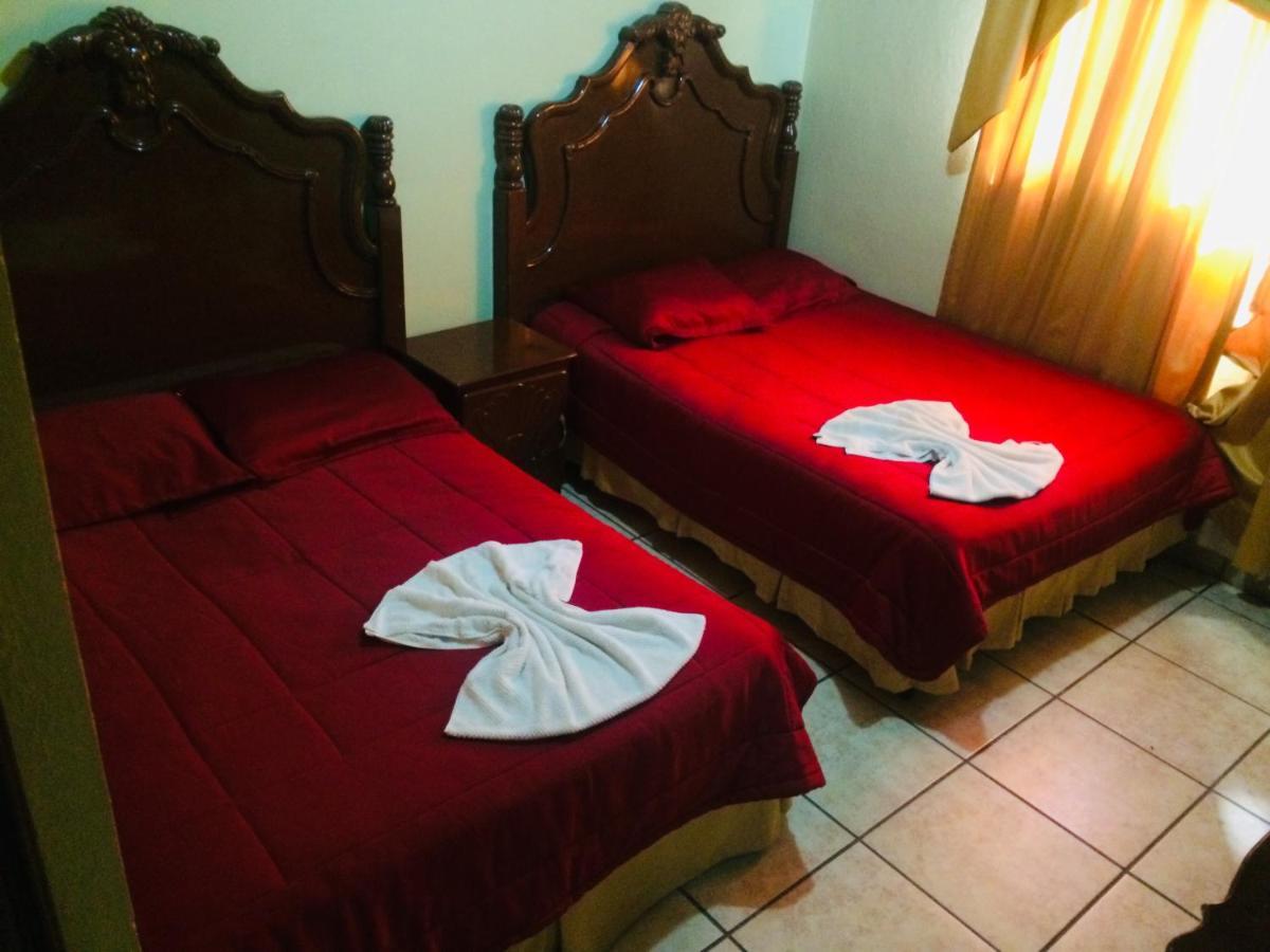 Hotel Cuna Maya B Y B Copan Exterior photo